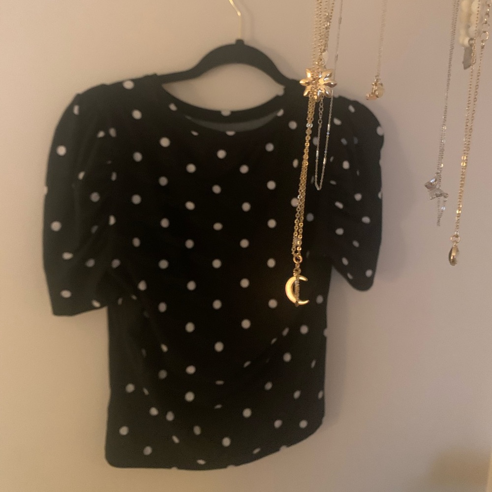 Black and white polkadot T-shirt
